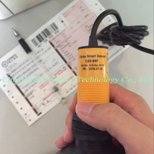 65khz Small Ultrasound Transducer Applied In Air 6M Adjustable Range 0~10V Output 15~30VDC Working Voltage